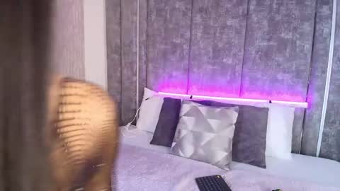janedaviss online show from May 2026 07:41:02 PM