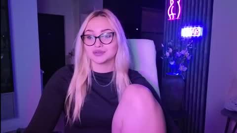 Jane online show from November 2025 05:36:02 PM