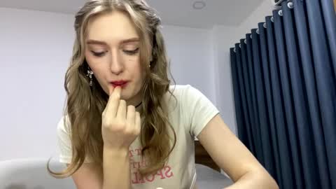 Janie online show from April 2026 04:23:01 PM