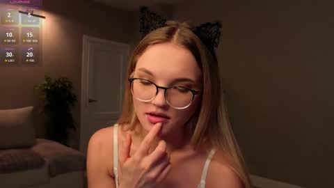 Snapshot of janewirtz chatting on January 2026 06:05:02 AM Hi Im Alice and here youll find something online show from January 2026 06:05:02 AM