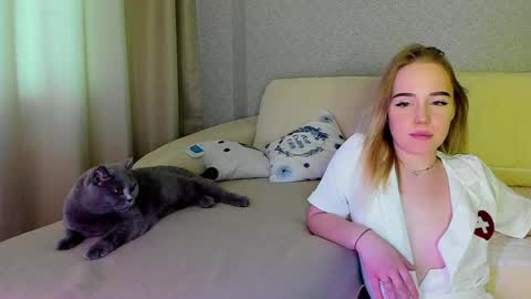 Snapshot of janice_sweet chatting on December 2024 03:27:02 AM Janice online show from December 2024 03:27:02 AM