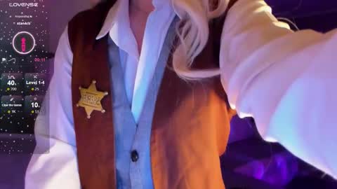 Snapshot of janice_sweet chatting on November 2025 01:06:01 AM Janice online show from November 2025 01:06:01 AM