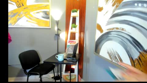 Janinne  online show from April 2026 11:55:01 AM