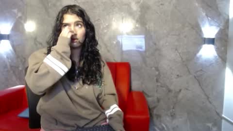 Jan online show from December 2025 05:24:02 AM