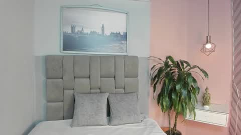 Janna online show from November 2025 11:11:01 AM