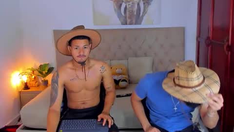 janomar01 online show from October 2025 06:40:02 PM