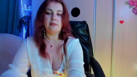Snapshot of jansylines chatting on April 2026 07:27:01 PM JansyLines online show from April 2026 07:27:01 PM