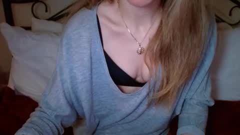 Snapshot of januarydaze chatting on December 2025 07:25:01 AM the small pp whisperer ball puncher online show from December 2025 07:25:01 AM