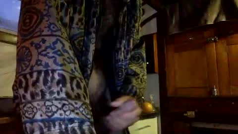 Snapshot of jardinflowers chatting on November 2025 08:14:01 AM jardinflowers online show from November 2025 08:14:01 AM