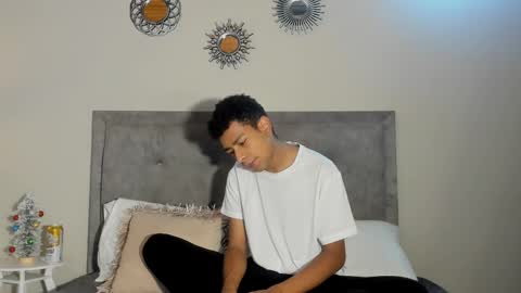 Snapshot of jared_blake chatting on December 2024 03:40:01 AM jared_blake online show from December 2024 03:40:01 AM