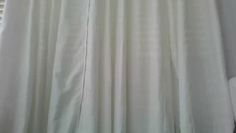 Snapshot of jarevavax chatting on December 2025 04:07:02 AM JarevavaX online show from December 2025 04:07:02 AM