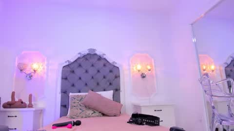 Jasmine online show from September 2025 03:17:01 AM