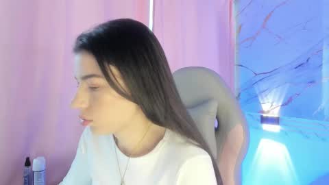 Snapshot of jasmine_hyper_1 chatting on February 2025 06:12:01 PM Jas online show from February 2025 06:12:01 PM