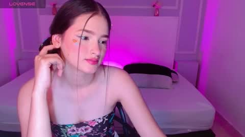 Jazmin online show from March 2025 08:40:01 PM