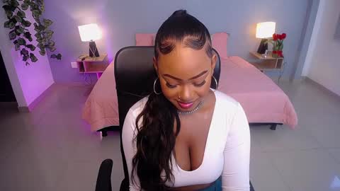 Snapshot of jasminecampbell chatting on February 2025 09:47:01 PM Instagram jasminecampbell1 online show from February 2025 09:47:01 PM