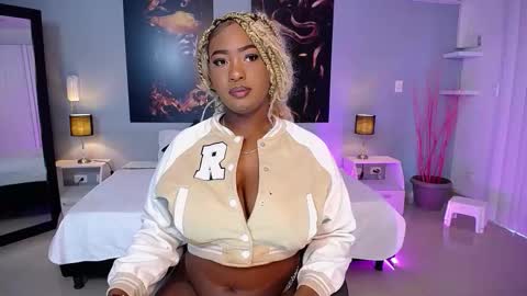 Snapshot of jasminecampbell chatting on February 2026 01:59:01 PM Instagram jasminecampbell1 online show from February 2026 01:59:01 PM