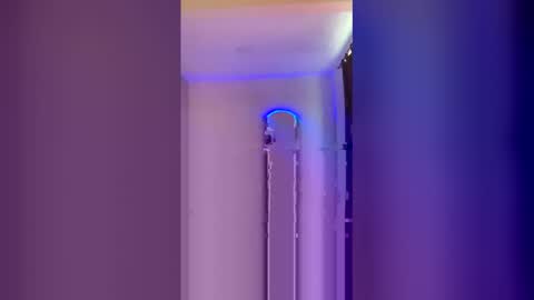 Jasminne online show from December 2025 02:35:02 PM