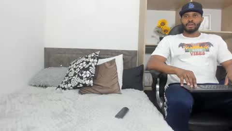 Jason online show from September 2025 07:02:02 PM