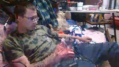 jasonmoore423786227 online show from April 2026 02:05:01 PM