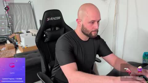 Snapshot of jasontoohardholly chatting on February 2026 04:51:02 AM Jasontoohardholly online show from February 2026 04:51:02 AM