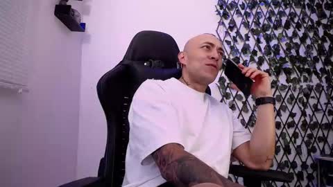 JKing  online show from March 2026 04:00:02 PM