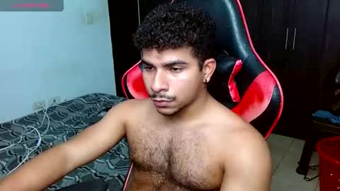 Snapshot of javier_hot27_ chatting on June 2026 07:01:02 PM Javier Herrera online show from June 2026 07:01:02 PM