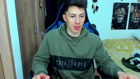 Snapshot of javiersexymann chatting on December 2024 03:22:02 AM Javier online show from December 2024 03:22:02 AM