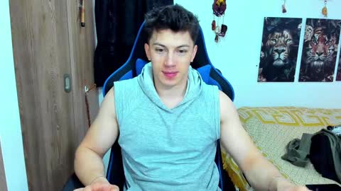 Snapshot of javiersexymann chatting on December 2024 05:33:02 PM Javier online show from December 2024 05:33:02 PM