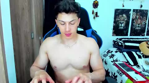 Snapshot of javiersexymann chatting on February 2025 09:53:02 PM Javier online show from February 2025 09:53:02 PM