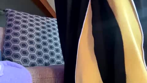 Snapshot of jawssharkparty chatting on February 2025 06:59:01 PM Jaws online show from February 2025 06:59:01 PM