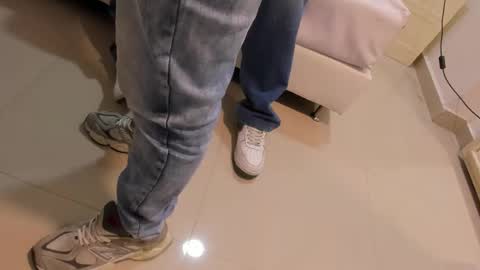 jax black online show from November 2025 07:01:02 PM