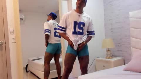 jax black online show from November 2025 07:13:01 PM