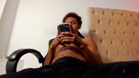 Snapshot of jax_maliq chatting on October 2025 12:24:02 AM jax_maliq online show from October 2025 12:24:02 AM