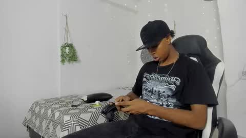 Snapshot of jax_maliq chatting on November 2025 03:50:01 AM jax_maliq online show from November 2025 03:50:01 AM