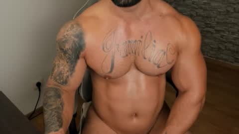 Snapshot of jaxonhunk chatting on October 2025 09:23:02 PM JaxonHunk online show from October 2025 09:23:02 PM