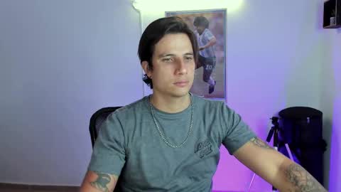 Jay Alvarrez online show from September 2025 11:04:02 PM