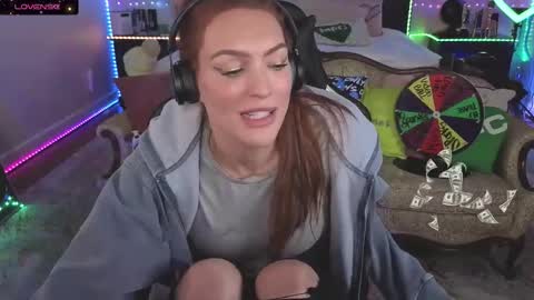 Snapshot of jaybeitsme chatting on November 2025 04:31:02 PM JennyBlighe online show from November 2025 04:31:02 PM