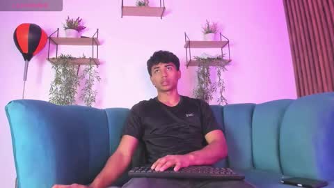 jaycobblack1 online show from November 2025 12:15:01 PM