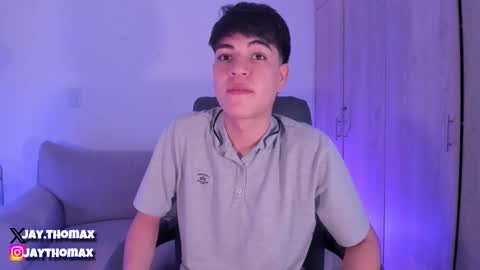 jaythomax online show from January 2025 04:27:01 AM