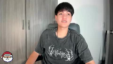 jaythomax online show from December 2025 09:44:02 PM