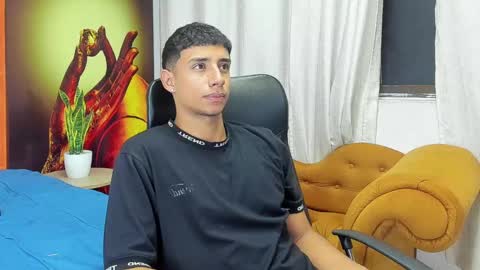 Snapshot of jaze_bradley chatting on February 2025 02:48:02 PM jaze_bradley online show from February 2025 02:48:02 PM