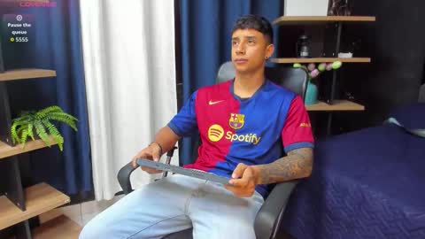 Snapshot of jaze_bradley chatting on November 2025 12:18:02 PM jaze_bradley online show from November 2025 12:18:02 PM