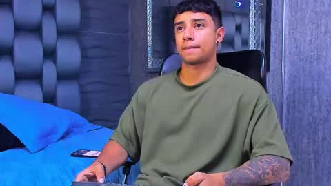 Snapshot of jaze_bradley chatting on November 2025 11:32:01 AM jaze_bradley online show from November 2025 11:32:01 AM