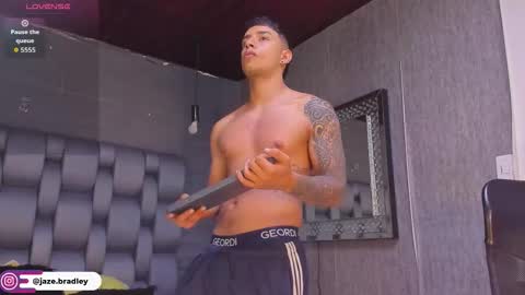 Snapshot of jaze_bradley chatting on November 2025 11:53:01 AM jaze_bradley online show from November 2025 11:53:01 AM