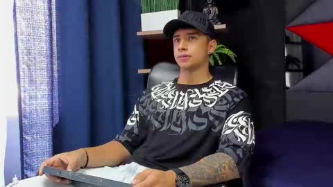 Snapshot of jaze_bradley chatting on November 2025 05:12:02 PM jaze_bradley online show from November 2025 05:12:02 PM