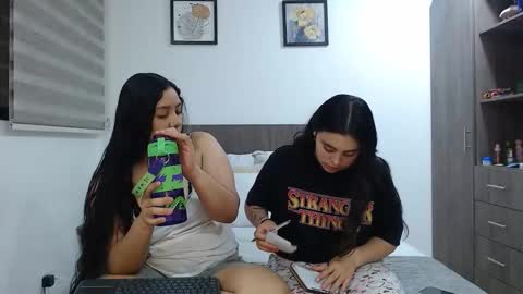 Jazmin and Scarlett online show from March 2026 06:19:02 AM