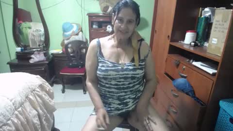 jazmim online show from March 2025 11:05:01 PM