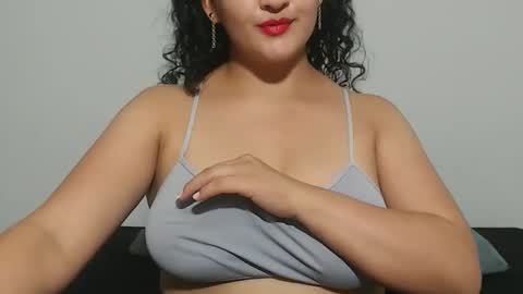 Snapshot of jazminepark chatting on November 2025 12:57:02 AM JazminePark online show from November 2025 12:57:02 AM