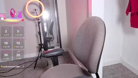 jazmyn6969 online show from October 2025 07:45:02 PM