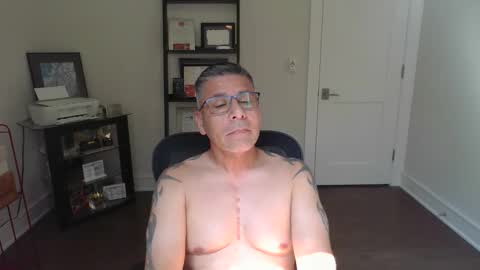 jc1971 online show from May 2026 03:19:01 PM